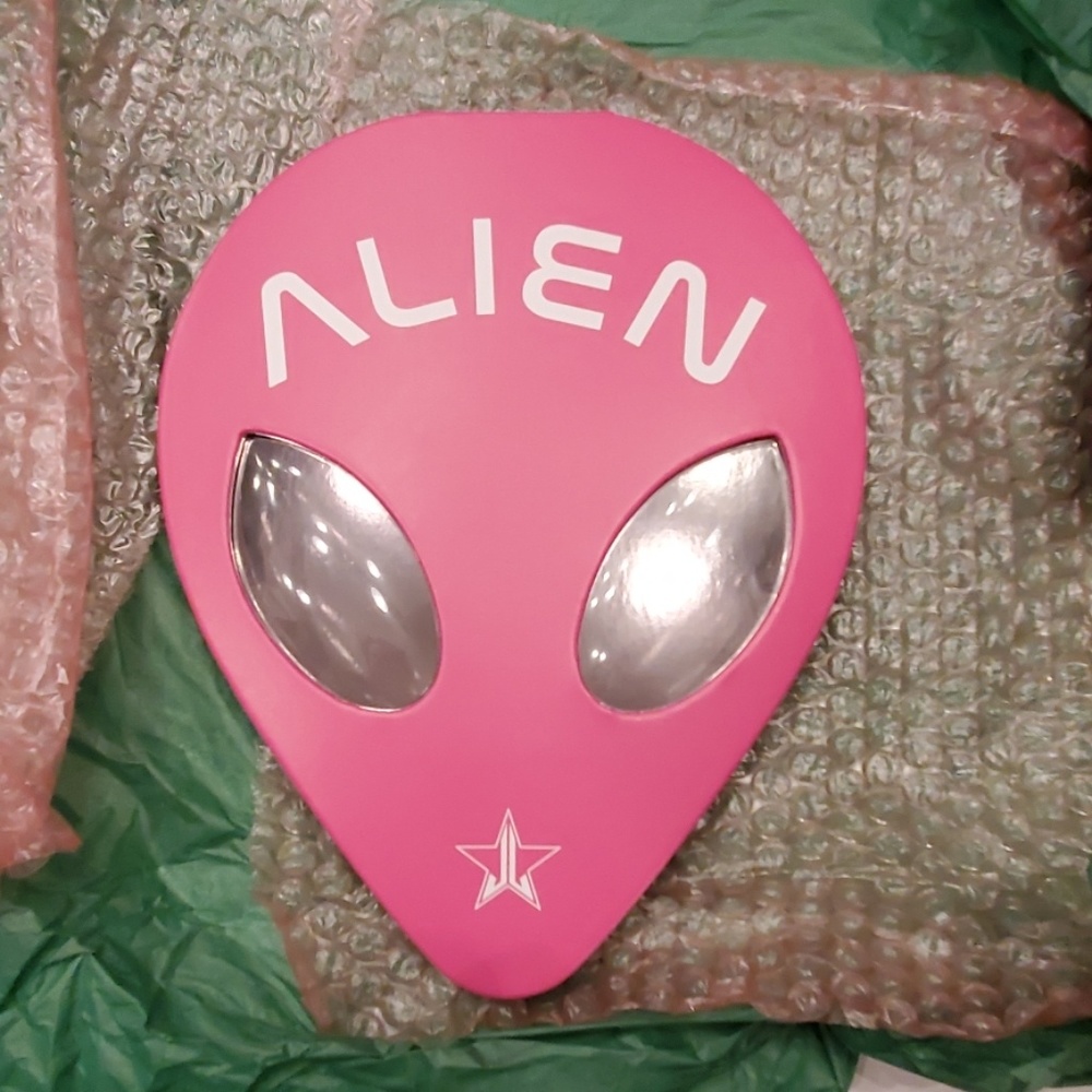 Jeffree Star Alien Palette